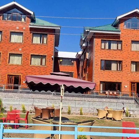White Water Resorts Pahalgam Ngoại thất bức ảnh