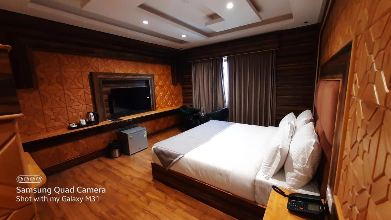 White Water Resorts Pahalgam Ngoại thất bức ảnh