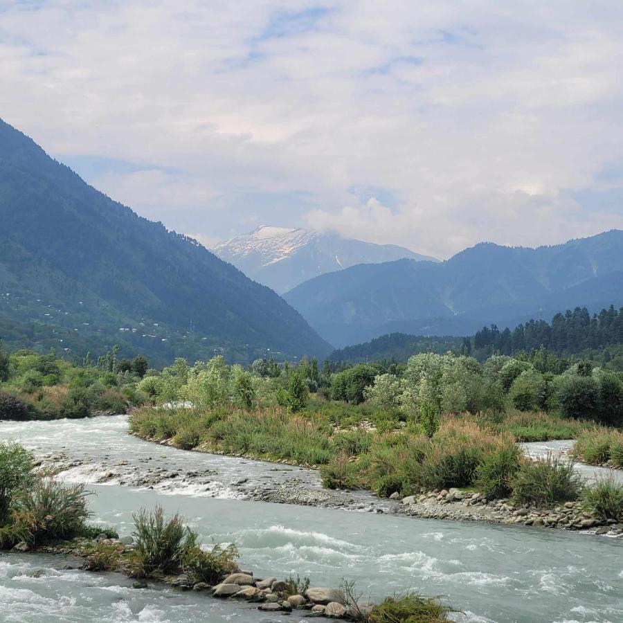 White Water Resorts Pahalgam Ngoại thất bức ảnh
